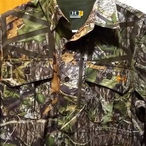NWOT Under armour camo button shirt